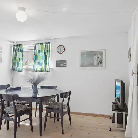 Appartement Gisella - 1-2km From The Sea By Interhome *